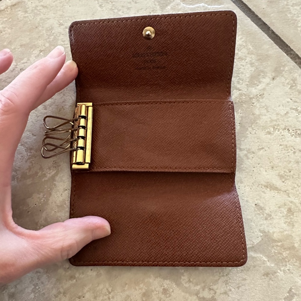Louis Vuitton Monogram Brown and Gold Key Holder - Picture 3 of 3
